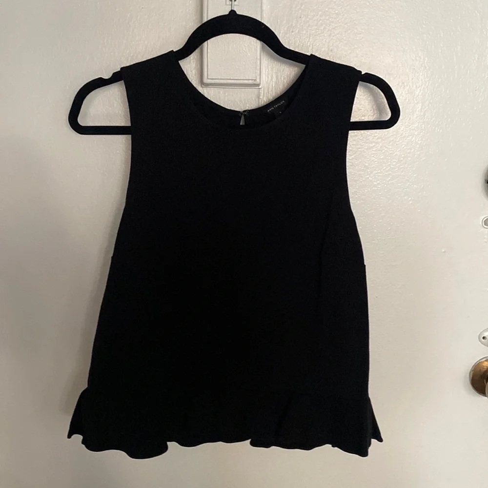 Anne Taylor Sleeveless Top - Picture 2 of 7